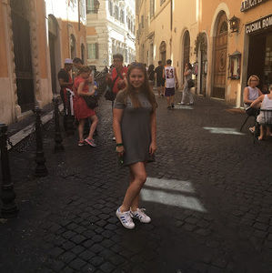 Meet your Posher, Didem